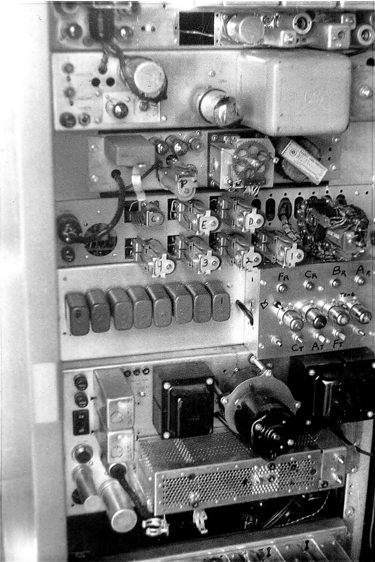 Candlers - Equipment - Control gear closeup